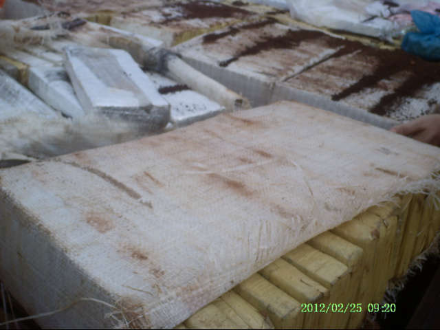  Ve&iacute;culo &eacute; flagrado com 470 quilos de maconha em estrada vicinal 