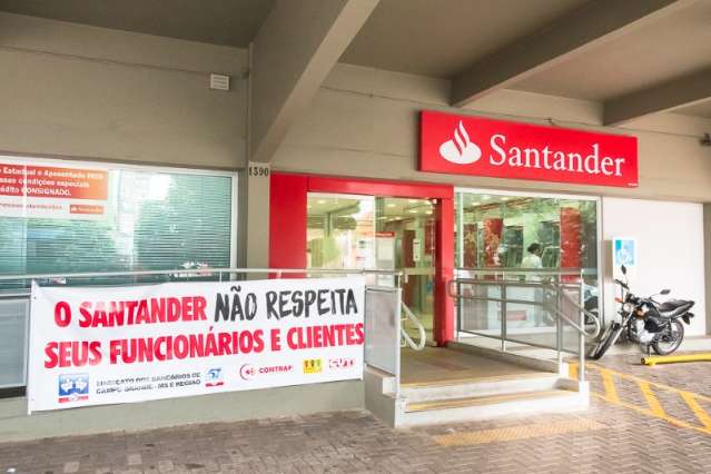 Em protesto, cinco ag&ecirc;ncias banc&aacute;rias v&atilde;o abrir uma hora mais tarde hoje