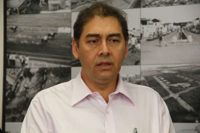 Alcides Bernal recebe govenador paraguaio e vai a Anhandu&iacute;