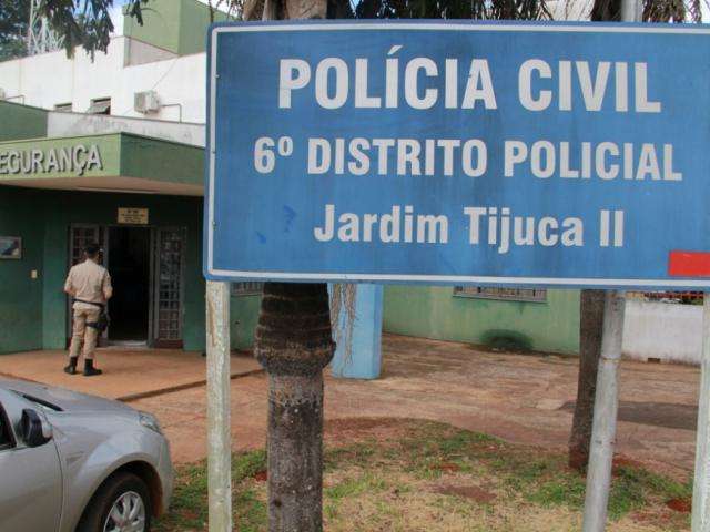Confus&atilde;o em pronto-socorro termina com m&eacute;dico preso por bombeiros