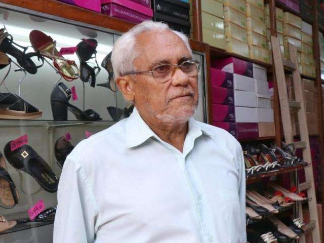 Na 14 de Julho, pedintes intimidam clientes e prejudicam com&eacute;rcios