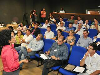 Reunião contou com Ministério Público e gestores da saúde municipal e estadual. (Foto: João Garrigó)