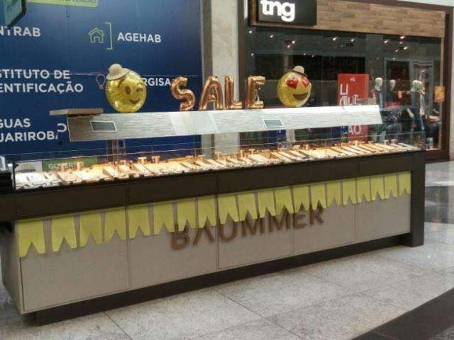 Com at&eacute; 80% de desconto, shoppings fazem liquida&ccedil;&atilde;o at&eacute; domingo