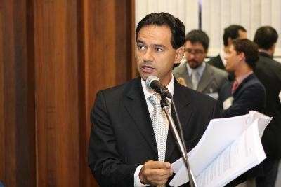 Projeto prop&otilde;e estrat&eacute;gias para tirar moradores das ruas