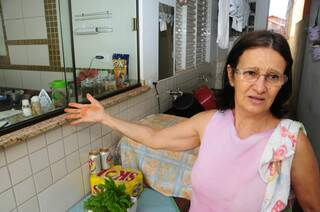 Reflexo da estiagem, poeira "escraviza" donas de casas Reflexo da estiagem, poeira "escraviza" donas de casas