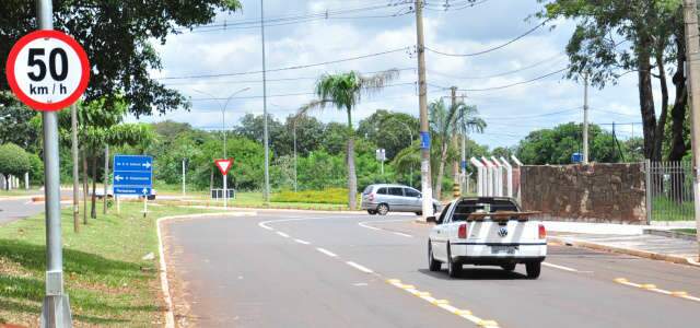 Placa de alerta para radares de velocidade deixa de ser obrigat&oacute;ria