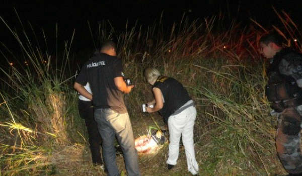  Rapaz morre em troca de tiros com a pol&iacute;cia, em Dourados