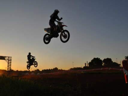  Etapa do Campeonato Estadual de Motocross agita Coxim
