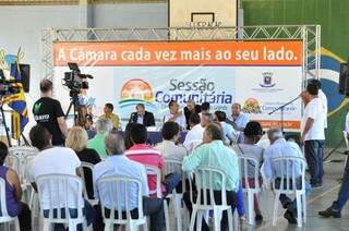Vereadores ouviram hoje reivindicações de moradores da região do Jardim Bonança (Foto: Marcelo Calazans)