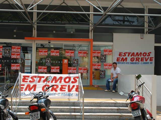  Em apenas 6 cidades, greve fechou 84 agencias banc&aacute;rias