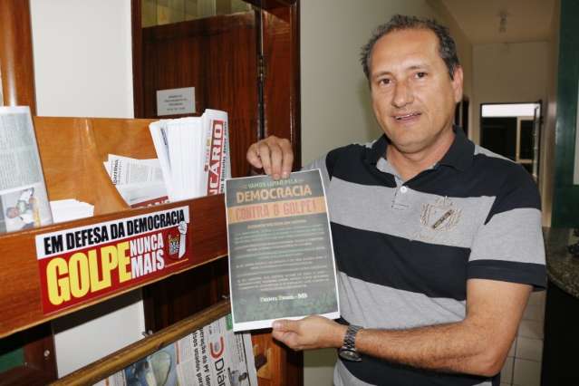 Em Dourados, movimento contra &ldquo;golpe&rdquo; ser&aacute; &agrave; tarde, com passeata na avenida