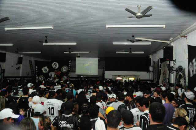  Prefeitura sortear&aacute; 10 camisas do Corinthians durante final da Libertadores