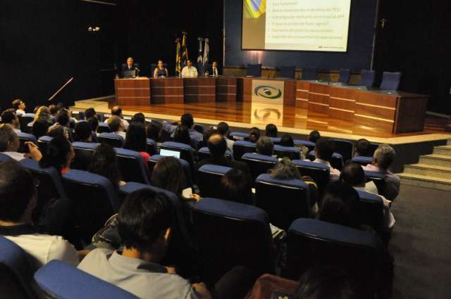 Tribunal de Contas  realiza palestra para debater &ldquo;Governan&ccedil;a&rdquo;