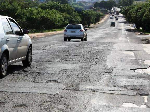 Prefeitura anuncia recapeamento de 60 km e prev&ecirc; in&iacute;cio em 2 meses