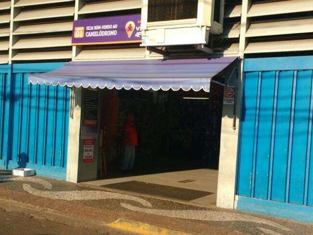 Cliente tumultua, agride seguran&ccedil;as do camel&oacute;dromo e para na delegacia
