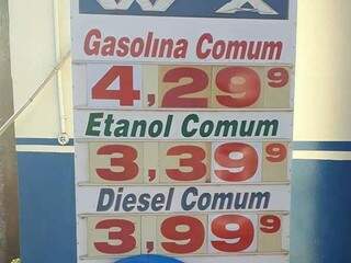 Em Dois Irmãos do Buriti, gasolina é vendia a R$ 4,29. (Foto: Direto das Ruas)