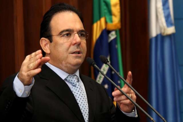 Em sess&atilde;o, Orro se isola na defesa &agrave; privatiza&ccedil;&atilde;o da Petrobras e ouve cr&iacute;ticas