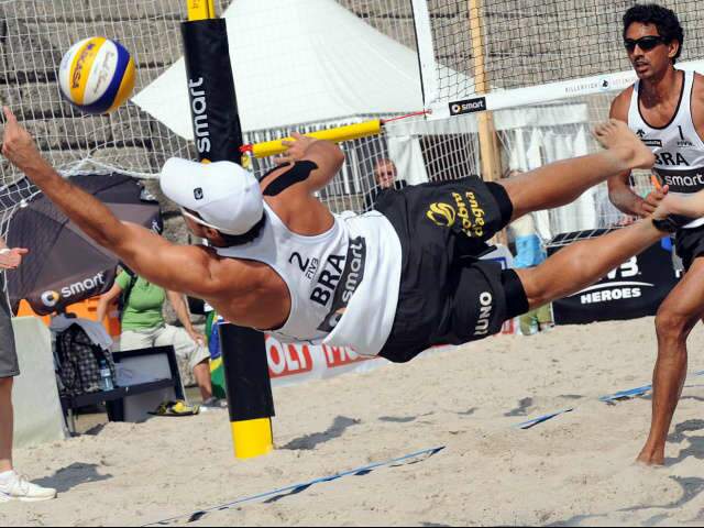  Classificada, dupla de Benjamim cumpre tabela no Mundial de v&ocirc;lei de praia 