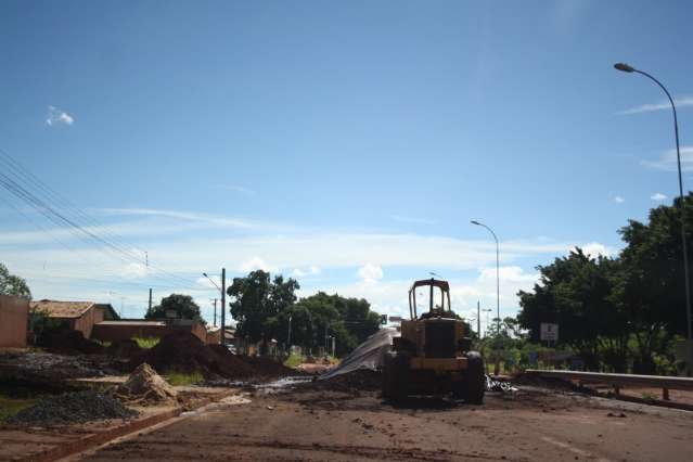 Obras transformam ruas em &quot;caos&quot; e revoltam moradores do Estrela do Sul