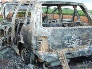 Per&iacute;cia encontra sangue na porta de carro e casal est&aacute; desaparecido