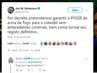 Decreto ir&aacute; liberar posse de arma para quem n&atilde;o tem ficha, diz Bolsonaro