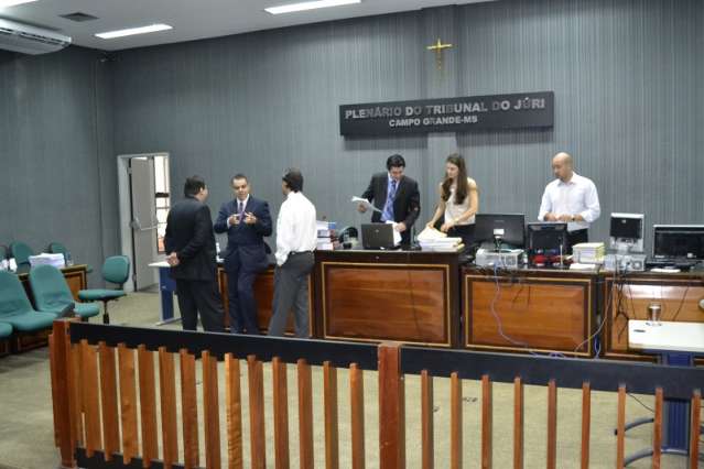 Juiz adia j&uacute;ri da morte de advogado e manda conta para major da PM
