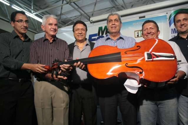 Andr&eacute; diz que Nelsinho, Simone e Herculano assumem dia 2 de abril
