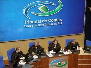 Conselheiros do Tribunal de Contas durante sessão (Foto: Divulgação - TCE)