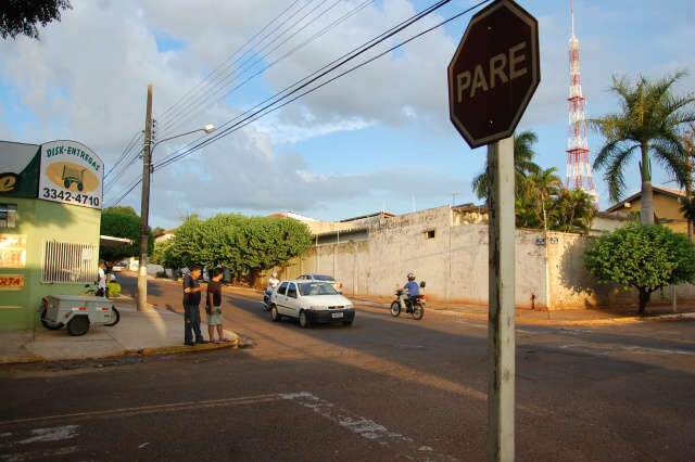  Jovem fica gravemente ferida em acidente no Jardim S&atilde;o Bento