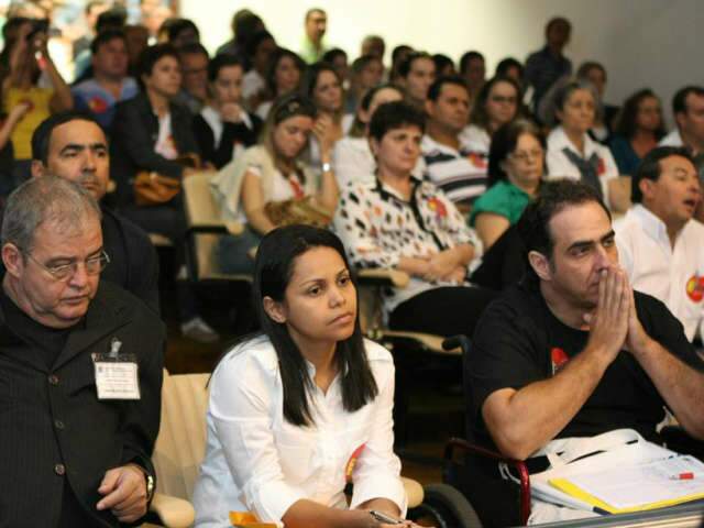  Pela primeira vez, servidores da Iagro conseguem adiar vota&ccedil;&atilde;o de PCC