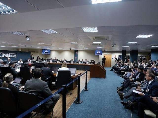 Ministro nega recurso de desembargador punido por irregularidades em precat&oacute;rios