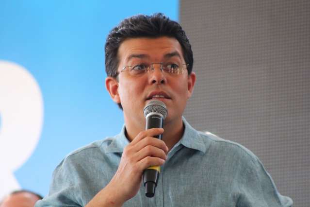 Bernal v&ecirc; com gravidade ren&uacute;ncia de Olarte e espera que ele fa&ccedil;a dela&ccedil;&atilde;o