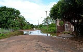 Nível do rio começou a baixar na quarta-feira, dia 24 (Foto: Jornal O Pantaneiro)