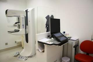 Aparelho de mamografia é digital e custou 400 mil dólares. (Foto: Marcos Ermínio)
