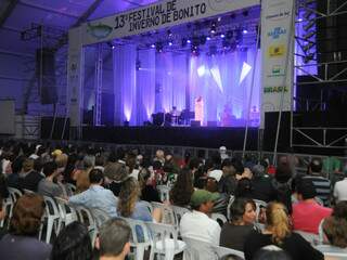 Show foi realizado na Grande Tenda, na Praça do Festival. (Foto: Rodrigo Pazinato)