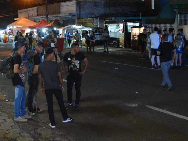 Briga ap&oacute;s Carnaval tem pedradas, tiros de borracha e uma pris&atilde;o