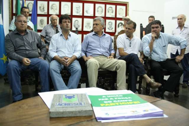 A 24h de mobiliza&ccedil;&atilde;o, produtores rurais tentam reverter liminar que veta leil&atilde;o