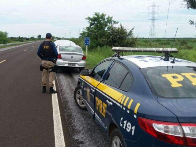 Carro tomado de casal durante sequestro foi encontrado na BR-262