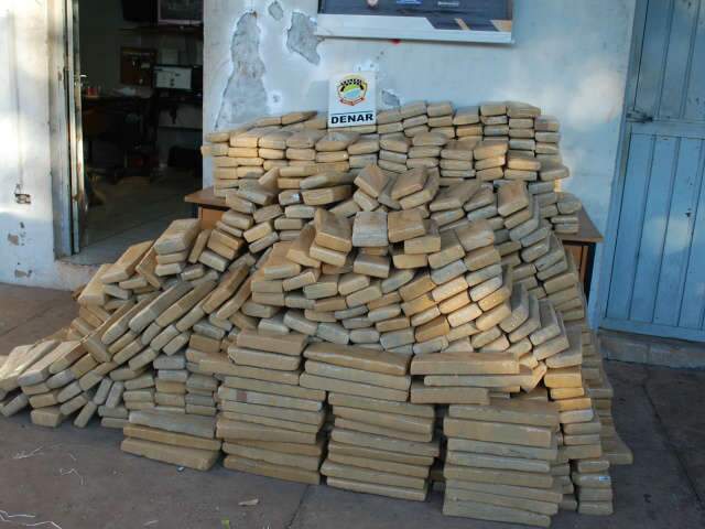  Quadrilha &eacute; presa no Indubrasil transportando 878,5 kg de maconha
