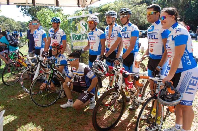 Equipe Alto Giro, de Campo Grande. (Foto: Pedro Peralta)