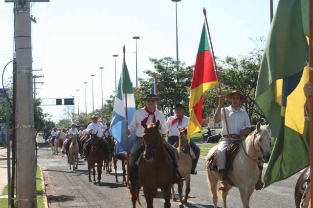  Ga&uacute;chos abrem no domingo comemora&ccedil;&otilde;es da Semana Farroupilha