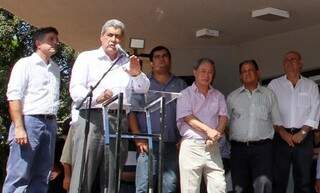 Governador pediu apoio da sociedade para aprovar o projeto, durante inauguração de hospital em Dourados (Foto: Divulgação)