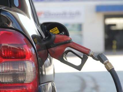 Depois de cair por três semanas, preço da gasolina volta a subir na Capital