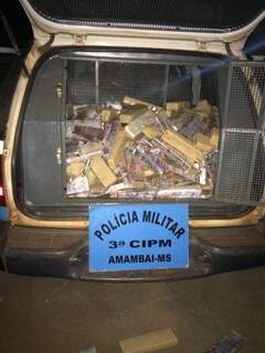 No carro havia 935 kg de maconha (Foto: Divulgação Polícia Militar)