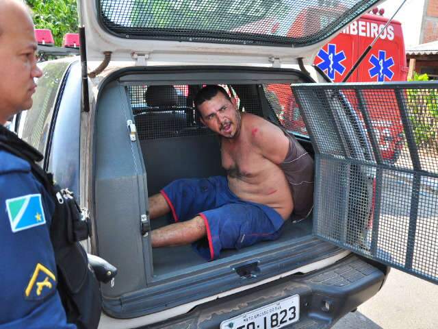  Inc&ecirc;ndio danifica casa no Tiradentes e homem &eacute; preso por furto no local