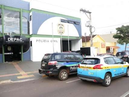 Com arma apontada para o peito, morador &eacute; rendido, mas dupla desiste de roubo
