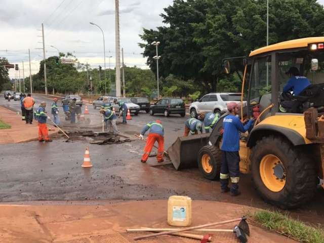 Tapa-buraco se concentra em bairros e prefeitura tenta atender a todos