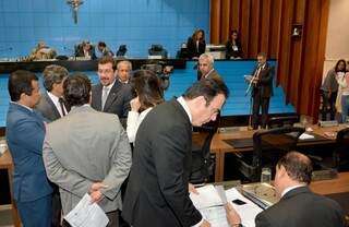 Deputados aprovam moção de repúdio contra parlamentar que criticou Campo Grande (Foto: Roberto Higa/ALMS)