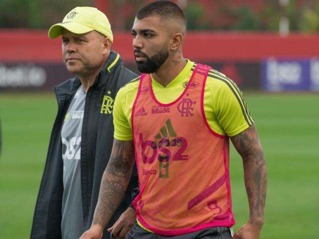 Com lideran&ccedil;a em jogo, Flamengo, S&atilde;o Paulo e Santos entram em campo