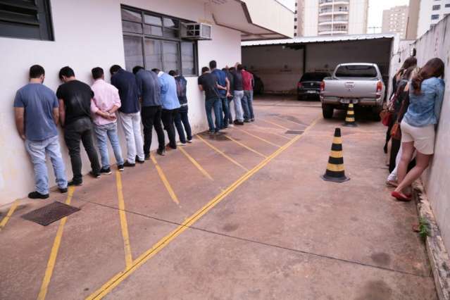 Pais revoltados dizem que azar &eacute; morar no mesmo bairro de desembargador